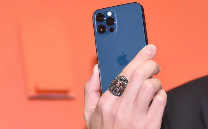 牙克石苹果手机维修分享iPhone12系列重启方法教程 