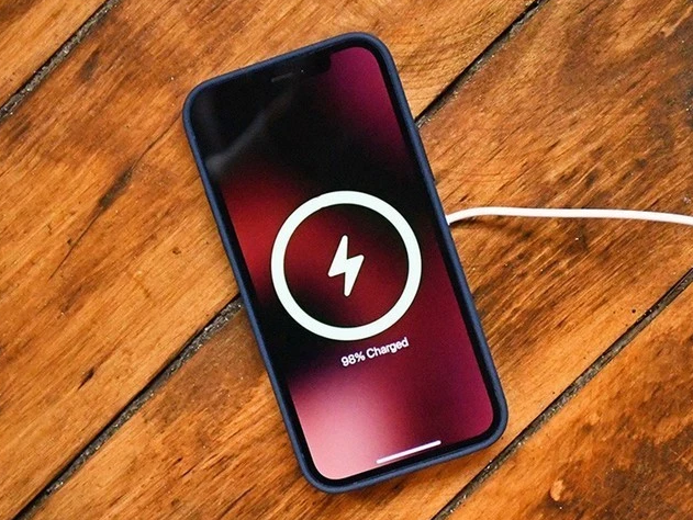 牙克石苹果手机维修分享iPhone 12可以随便充电吗 